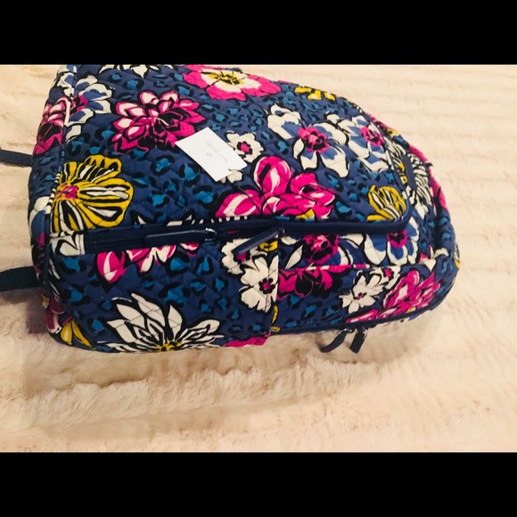 NWT large Vera Bradley backpack - Picture 4 of 8